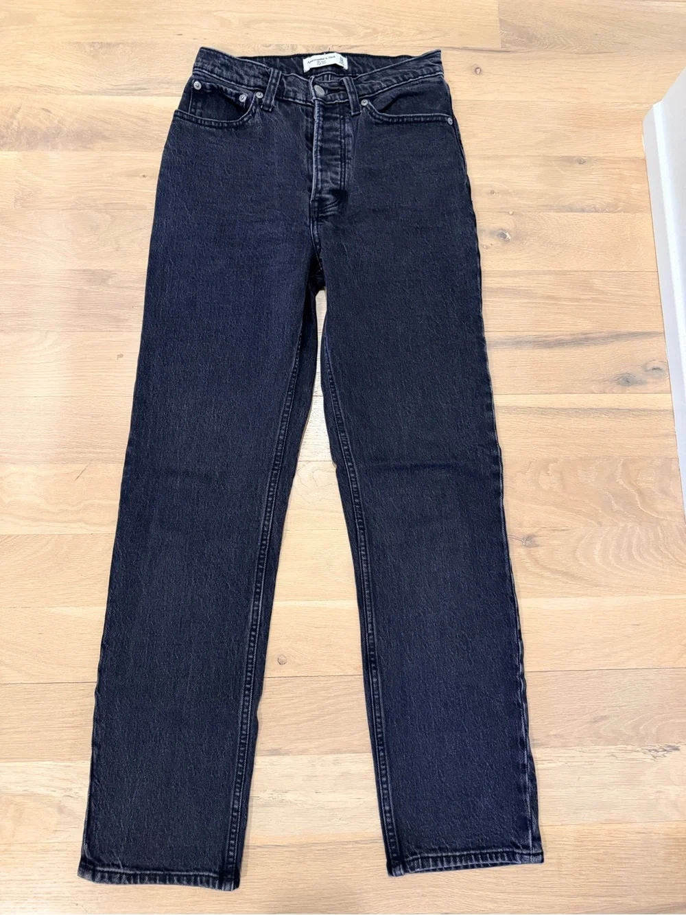 Abercrombie & Fitch “The Dad” High Rise Black Jeans, 24